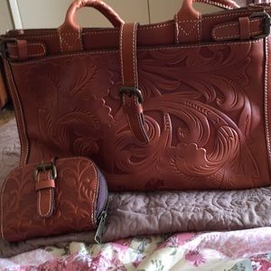 PATRICIA NASH HANDBAG & Matching wallet & dust bag